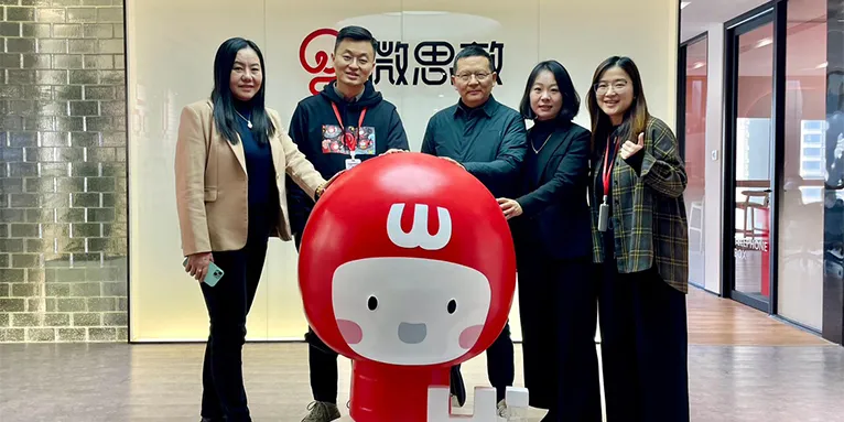 中国商务广告协会副会长陈徐彬莅临微思敦走访交流
